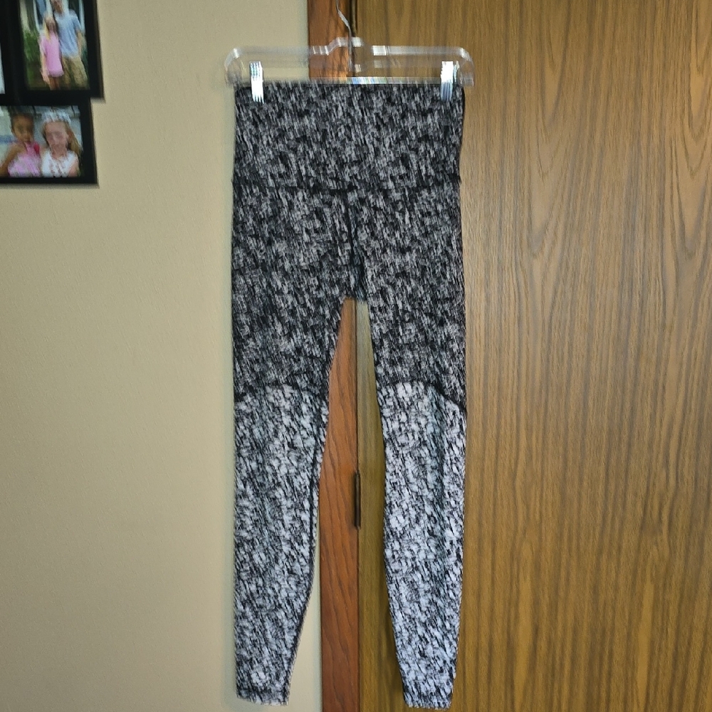 Lululemon Black and White Patterned Leggings